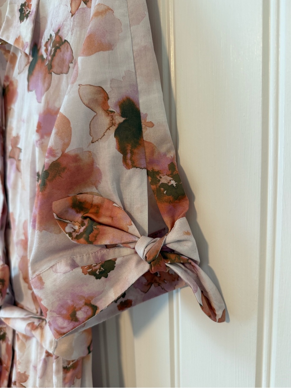 Calvin Klein Blush Floral Shirt-Collar Midi Dress - Picture 4 of 10